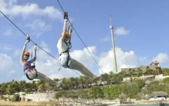 Tirolesa en parque garrafón