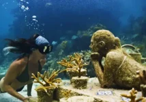MUSA Museo Subacuático entre Cancún e Isla Mujeres