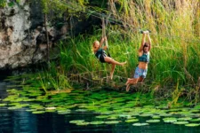 Tirolesas sobre cenote
